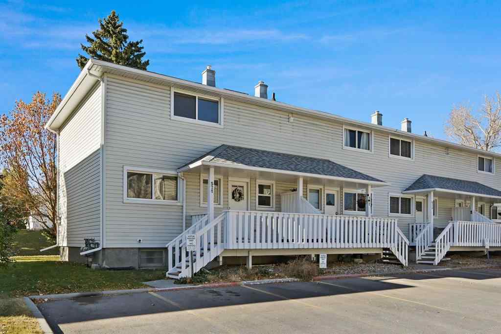 MLS® A2265392 - 571 Killarney Glen Court SW in Killarney/Glengarry Calgary, Residential