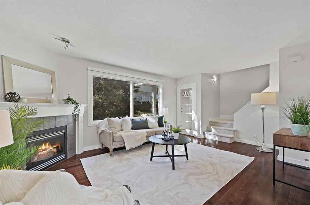 MLS® A2265392 - 571 Killarney Glen Court SW in Killarney/Glengarry Calgary, Residential