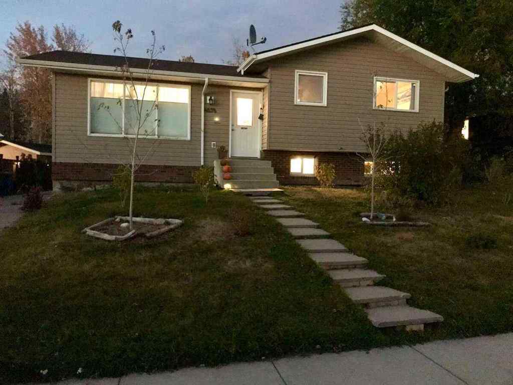 MLS® A2265393 - 5232 38 Street Crescent  in Margodt Innisfail, Residential