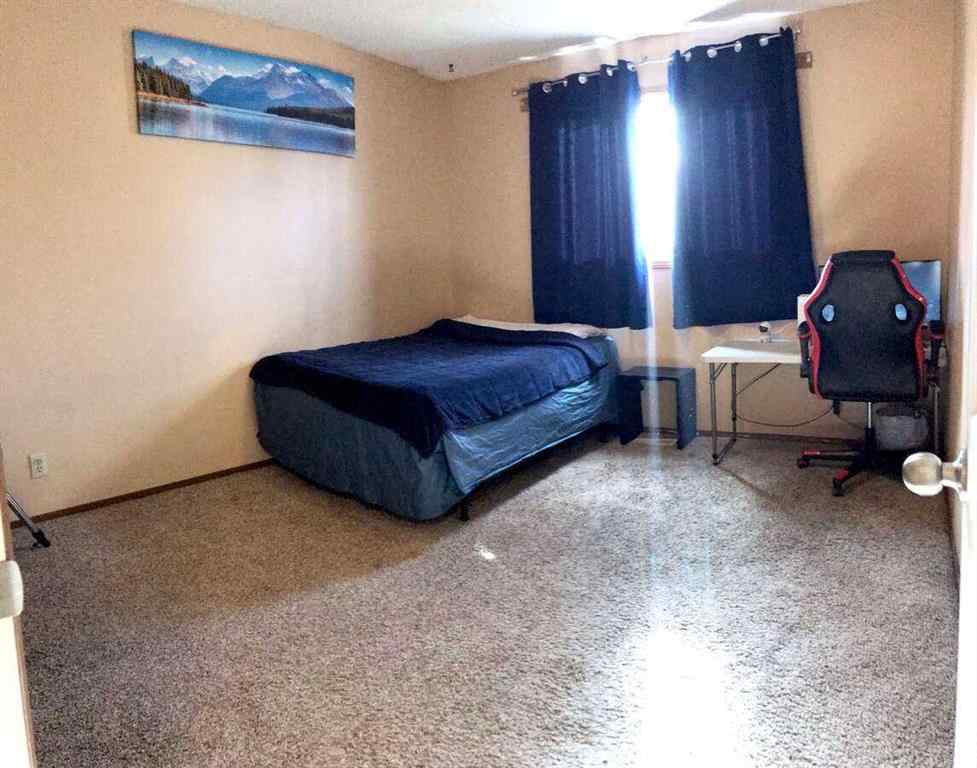 MLS® A2265393 - 5232 38 Street Crescent  in Margodt Innisfail, Residential