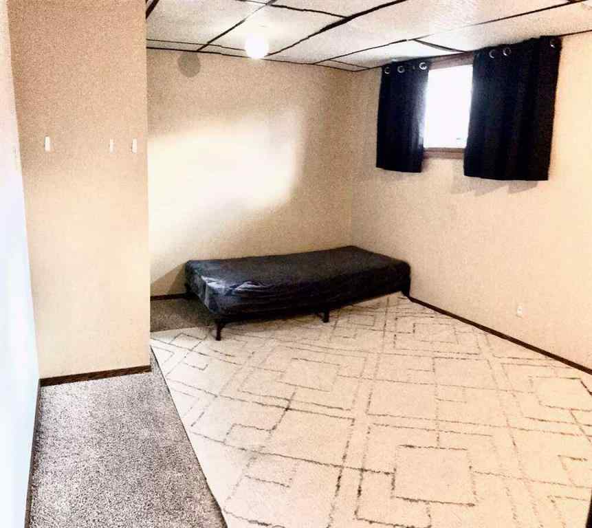 MLS® A2265393 - 5232 38 Street Crescent  in Margodt Innisfail, Residential