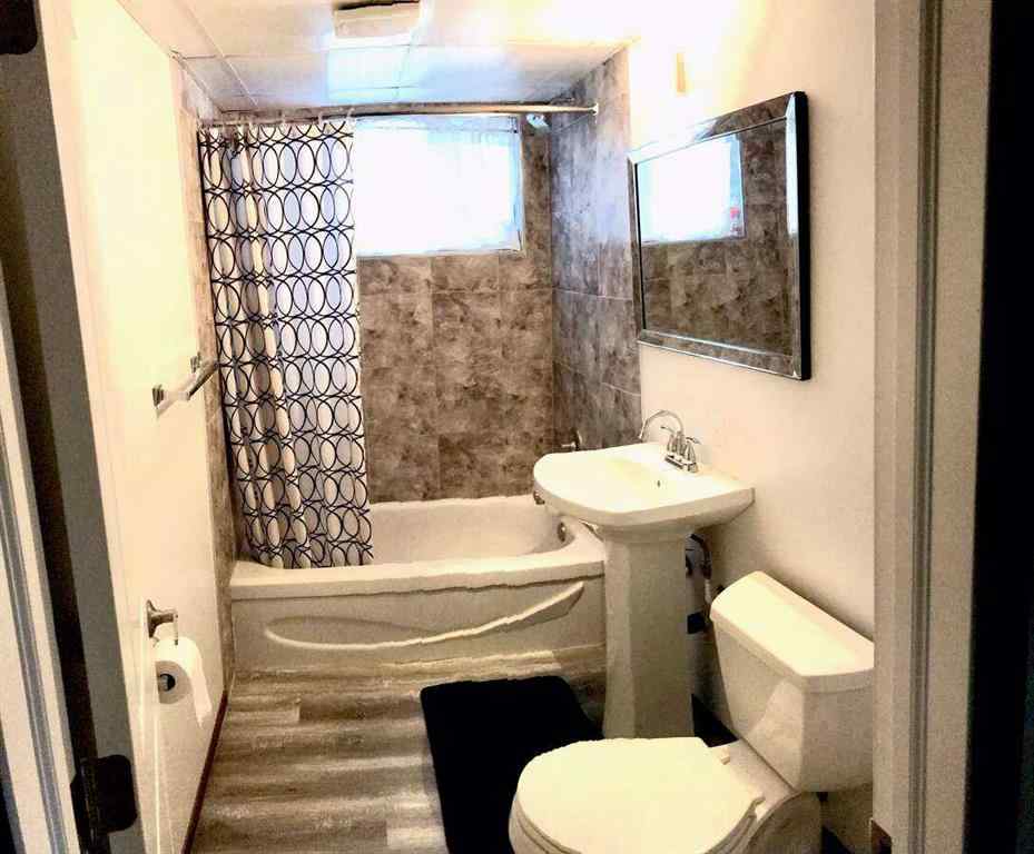 MLS® A2265393 - 5232 38 Street Crescent  in Margodt Innisfail, Residential