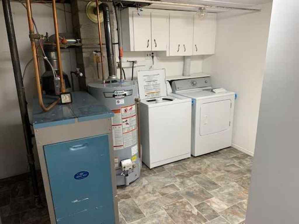 MLS® A2265395 - 1717 13 Avenue N in Winston Churchill Lethbridge, Rental