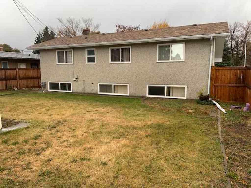 MLS® A2265395 - 1717 13 Avenue N in Winston Churchill Lethbridge, Rental