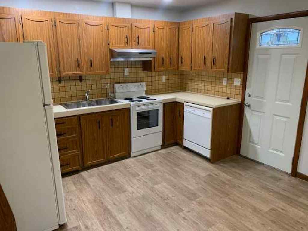 MLS® A2265395 - 1717 13 Avenue N in Winston Churchill Lethbridge, Rental