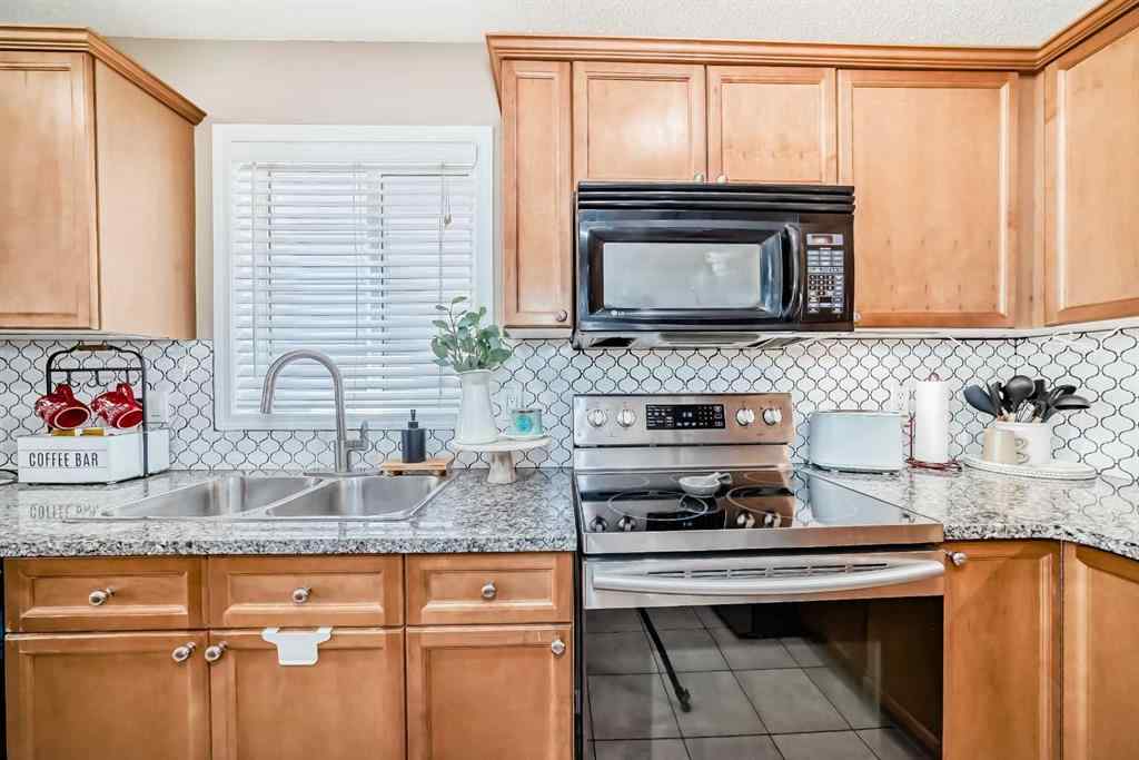 MLS® A2265399 - 423 Morningside Way SW in Morningside Airdrie, Residential