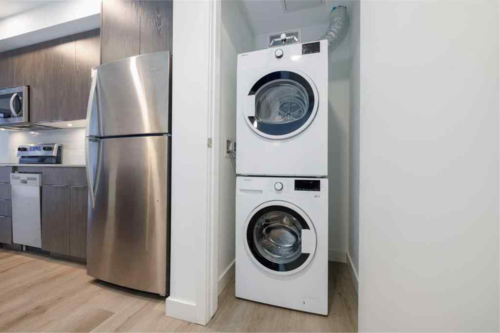 MLS® A2265402 - Unit #203 123 4 Street NE in Crescent Heights Calgary, Residential