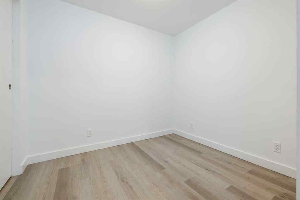 MLS® A2265402 - Unit #203 123 4 Street NE in Crescent Heights Calgary, Residential