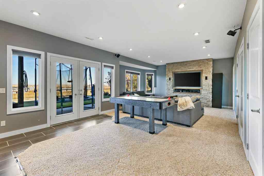 MLS® A2265403 - 100 Hillcrest Boulevard  in Hillview Estates Strathmore, Residential