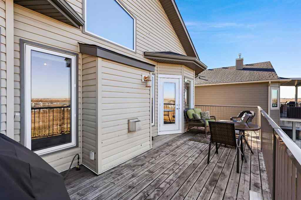 MLS® A2265403 - 100 Hillcrest Boulevard  in Hillview Estates Strathmore, Residential