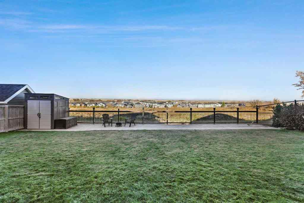 MLS® A2265403 - 100 Hillcrest Boulevard  in Hillview Estates Strathmore, Residential