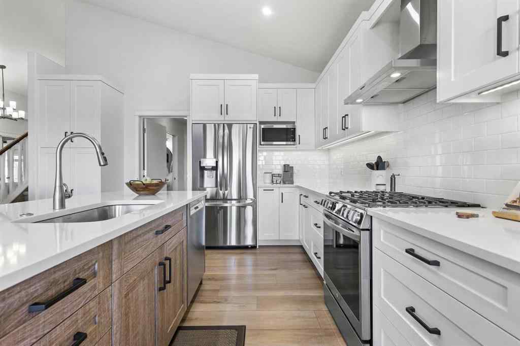 MLS® A2265403 - 100 Hillcrest Boulevard  in Hillview Estates Strathmore, Residential