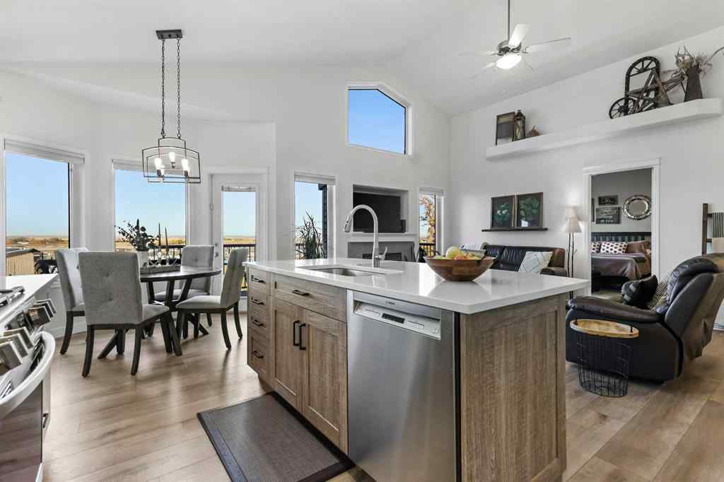 MLS® A2265403 - 100 Hillcrest Boulevard  in Hillview Estates Strathmore, Residential