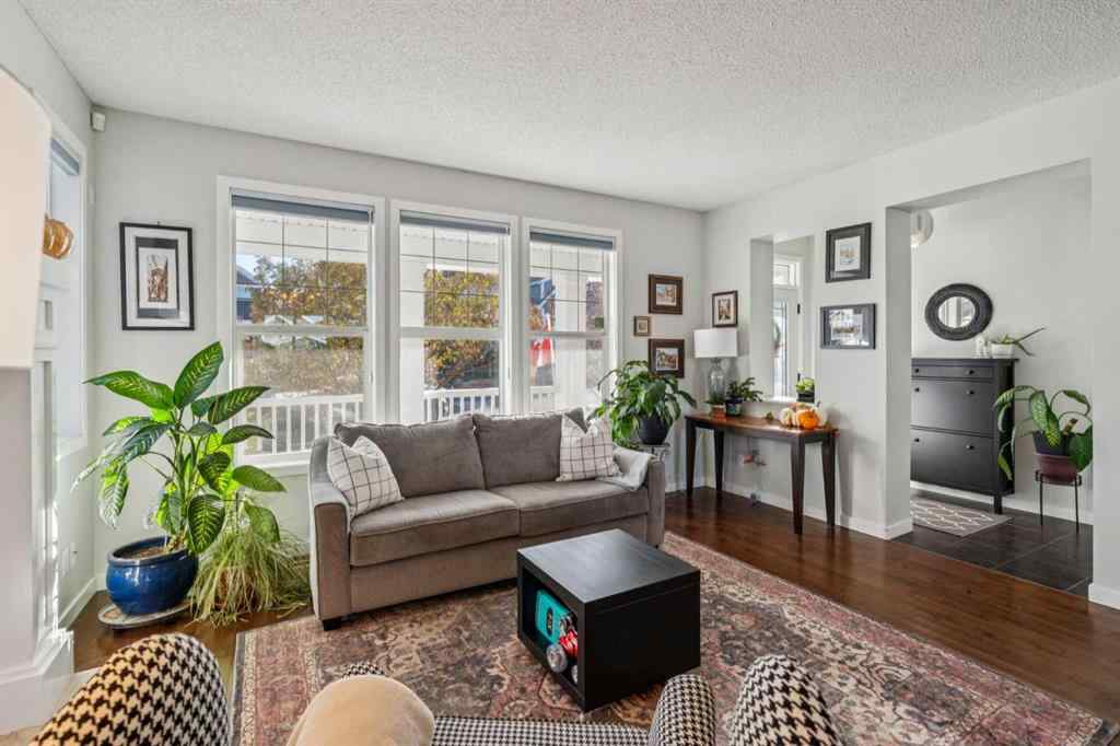 MLS® A2265408 - 480 River Heights Green  in River Heights Cochrane, Residential