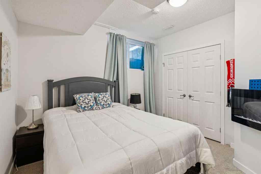 MLS® A2265408 - 480 River Heights Green  in River Heights Cochrane, Residential