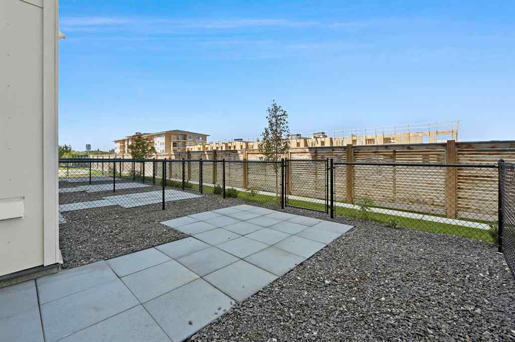 MLS® A2265410 - 157 Les Jardins Park SE in Douglasdale/Glen Calgary, Residential