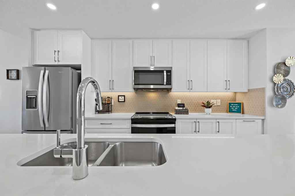 MLS® A2265410 - 157 Les Jardins Park SE in Douglasdale/Glen Calgary, Residential