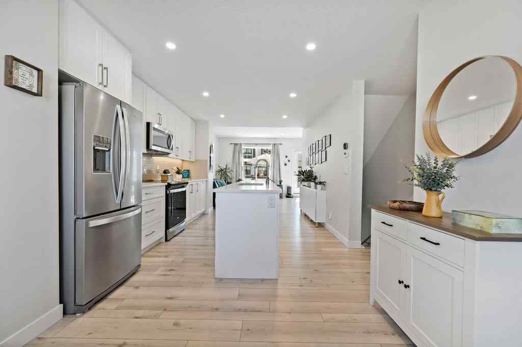 MLS® A2265410 - 157 Les Jardins Park SE in Douglasdale/Glen Calgary, Residential