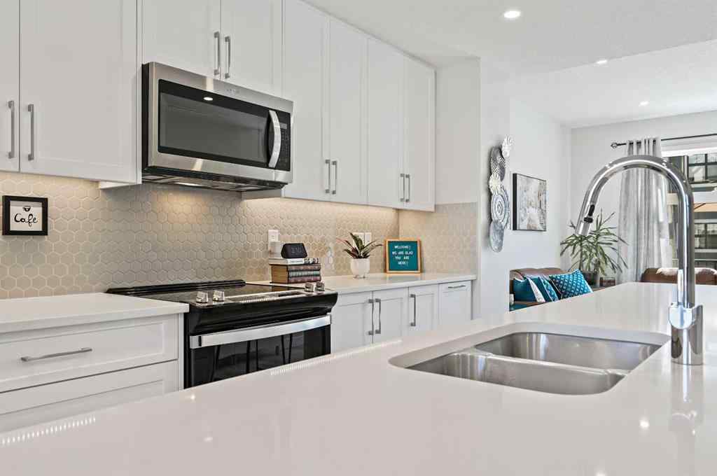 MLS® A2265410 - 157 Les Jardins Park SE in Douglasdale/Glen Calgary, Residential