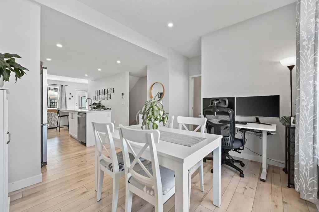 MLS® A2265410 - 157 Les Jardins Park SE in Douglasdale/Glen Calgary, Residential