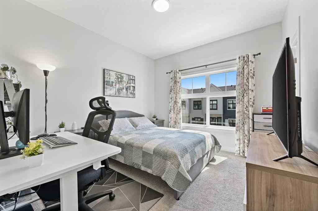 MLS® A2265410 - 157 Les Jardins Park SE in Douglasdale/Glen Calgary, Residential