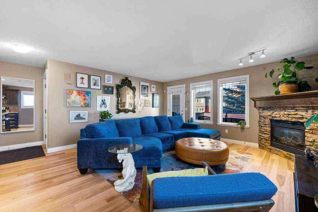 MLS® A2265427 - Unit #201 1920 26 Street SW in Killarney/Glengarry Calgary, Residential