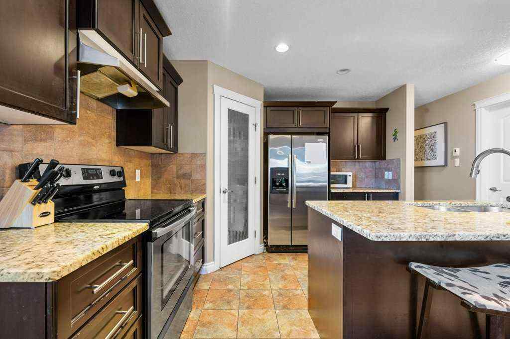 MLS® A2265427 - Unit #201 1920 26 Street SW in Killarney/Glengarry Calgary, Residential