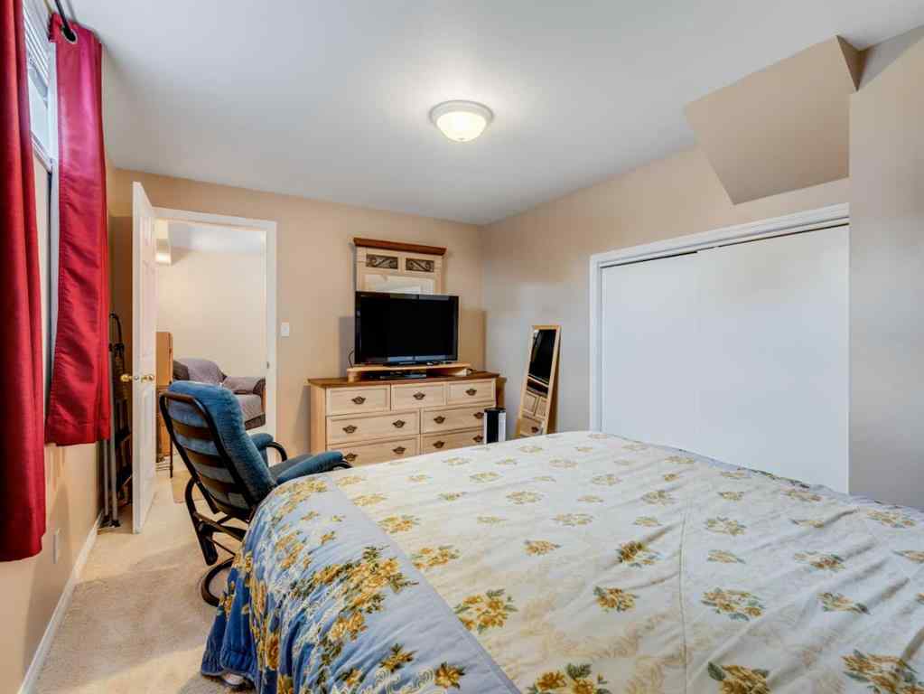 MLS® A2265435 - 9 Hunters Mews  in Hunters Glen Okotoks, Residential