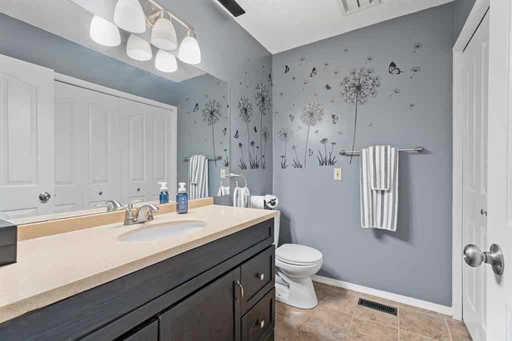 MLS® A2265435 - 9 Hunters Mews  in Hunters Glen Okotoks, Residential