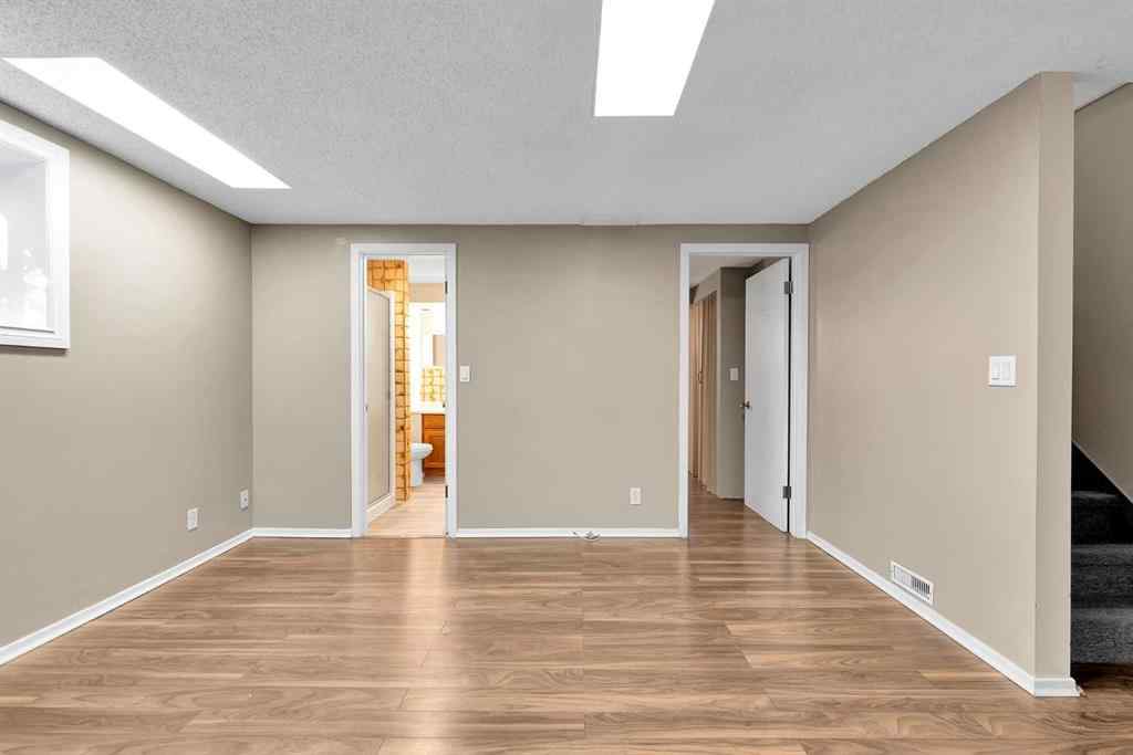 MLS® A2265438 - 47 Edgedale Road NW in Edgemont Calgary, Residential