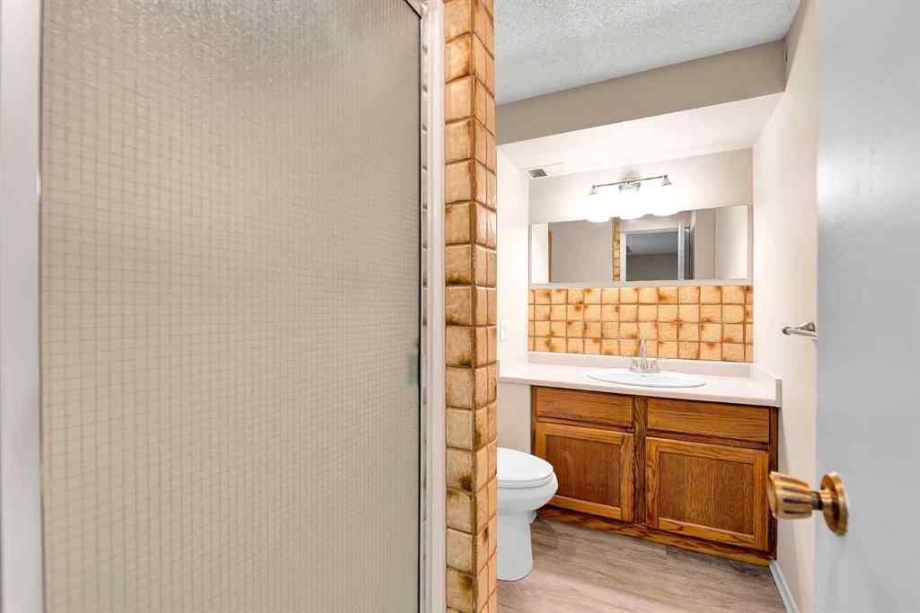 MLS® A2265438 - 47 Edgedale Road NW in Edgemont Calgary, Residential