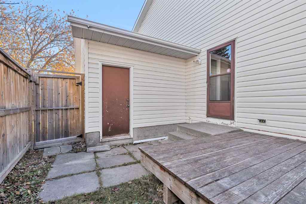 MLS® A2265438 - 47 Edgedale Road NW in Edgemont Calgary, Residential