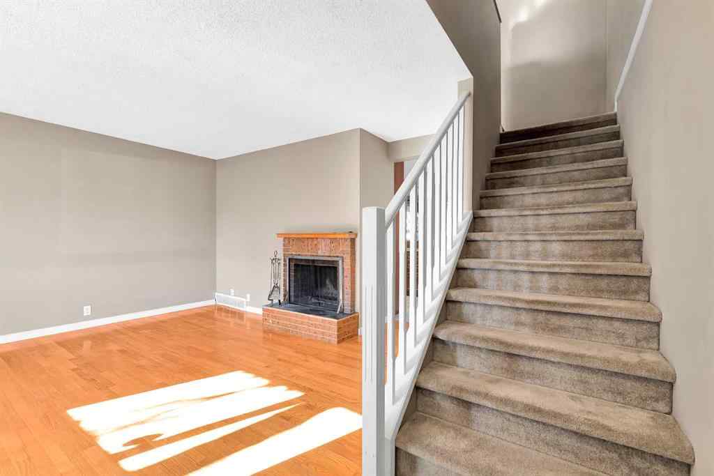 MLS® A2265438 - 47 Edgedale Road NW in Edgemont Calgary, Residential