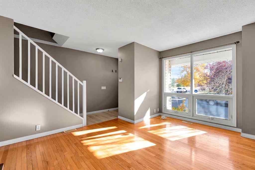 MLS® A2265438 - 47 Edgedale Road NW in Edgemont Calgary, Residential