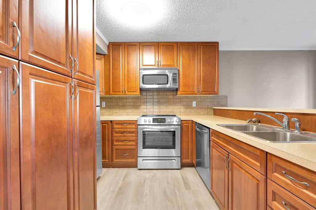 MLS® A2265438 - 47 Edgedale Road NW in Edgemont Calgary, Residential