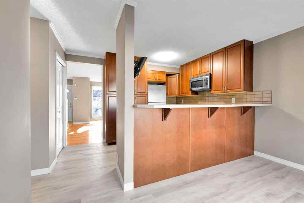 MLS® A2265438 - 47 Edgedale Road NW in Edgemont Calgary, Residential