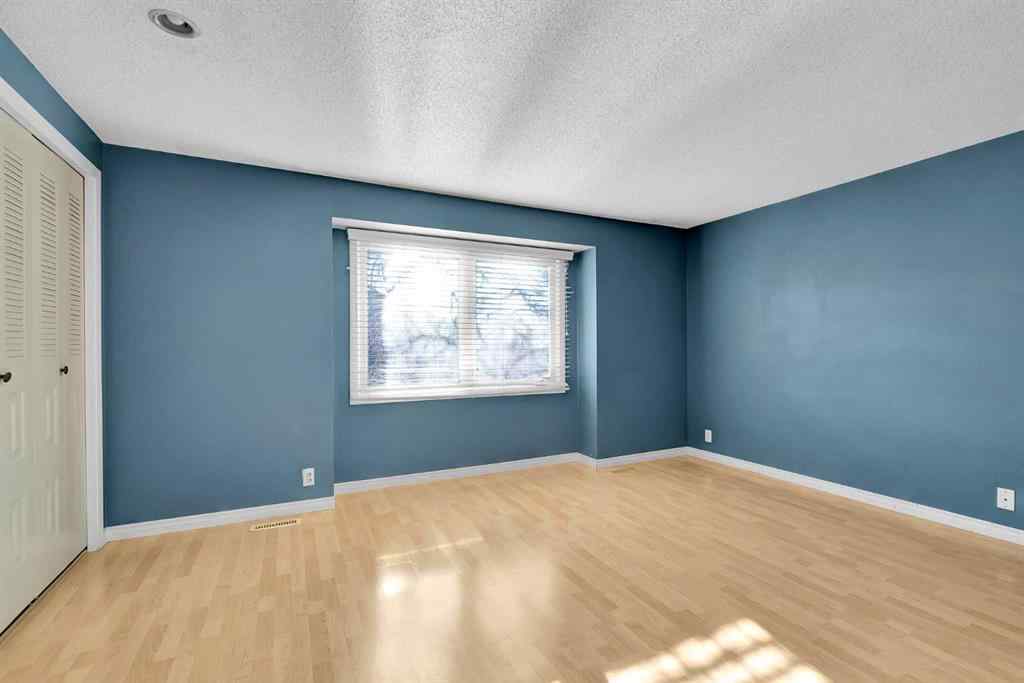 MLS® A2265438 - 47 Edgedale Road NW in Edgemont Calgary, Residential