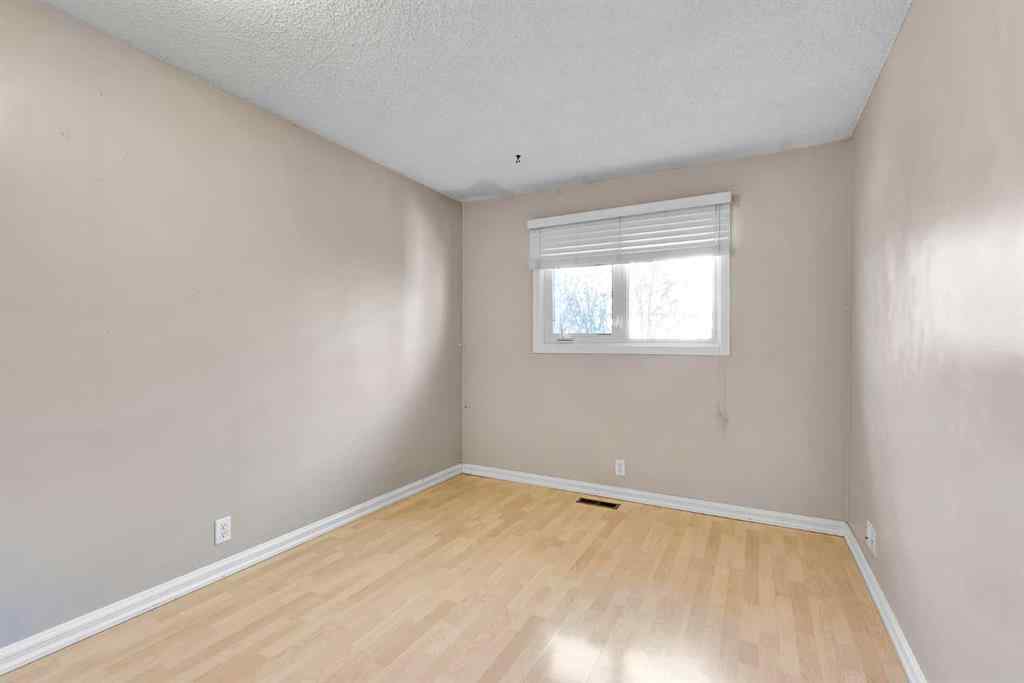 MLS® A2265438 - 47 Edgedale Road NW in Edgemont Calgary, Residential
