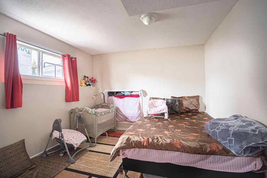 MLS® A2265443 - 8051 Laguna Way NE in Monterey Park Calgary, Residential