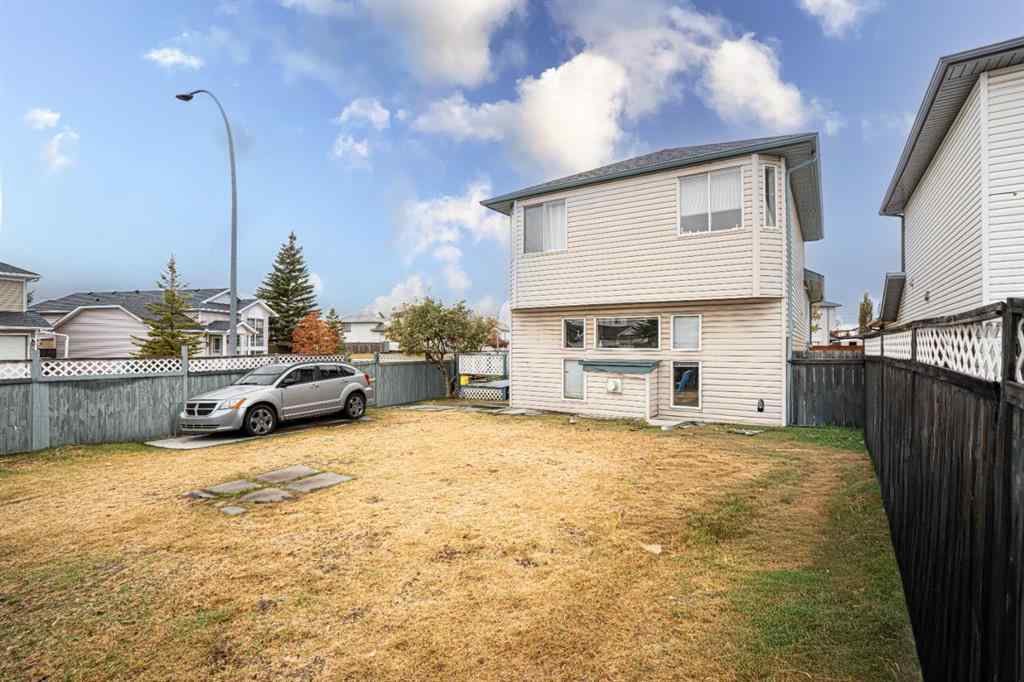 MLS® A2265443 - 8051 Laguna Way NE in Monterey Park Calgary, Residential