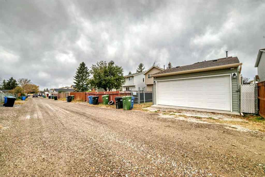 MLS® A2265444 - 6480 54 Street NE in Castleridge Calgary, Residential