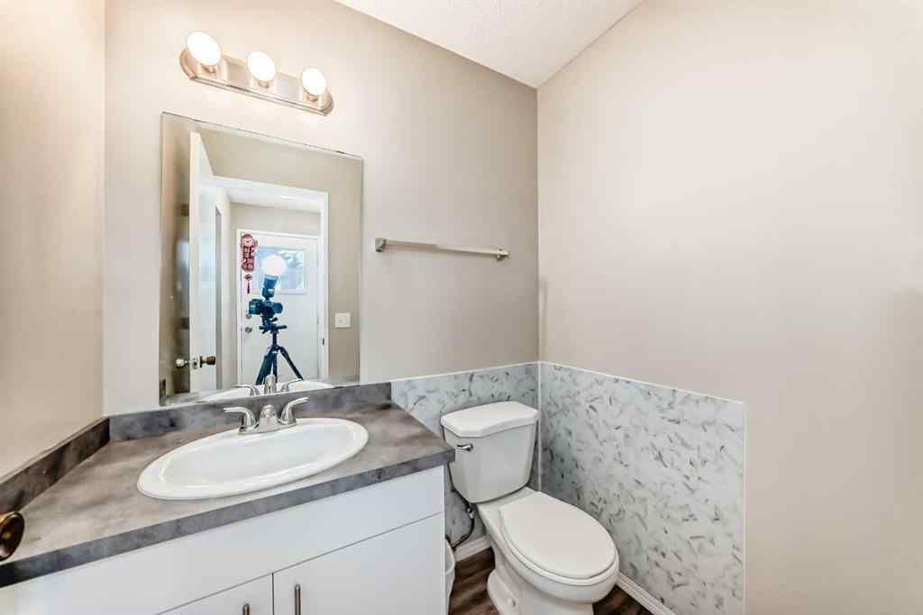 MLS® A2265444 - 6480 54 Street NE in Castleridge Calgary, Residential