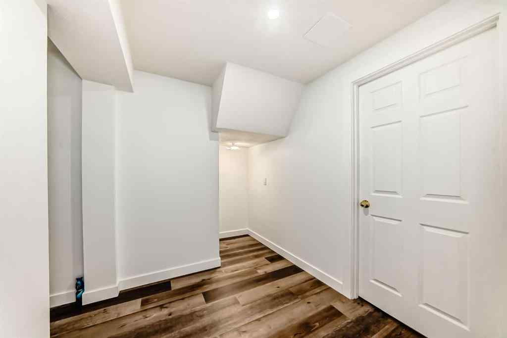 MLS® A2265444 - 6480 54 Street NE in Castleridge Calgary, Residential