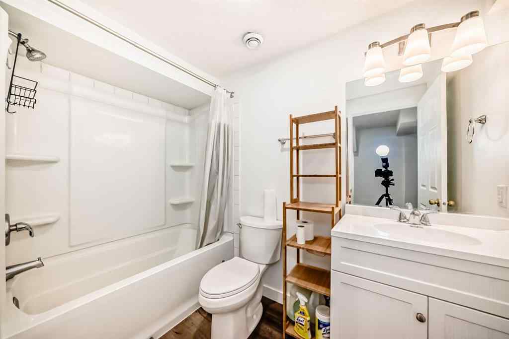 MLS® A2265444 - 6480 54 Street NE in Castleridge Calgary, Residential