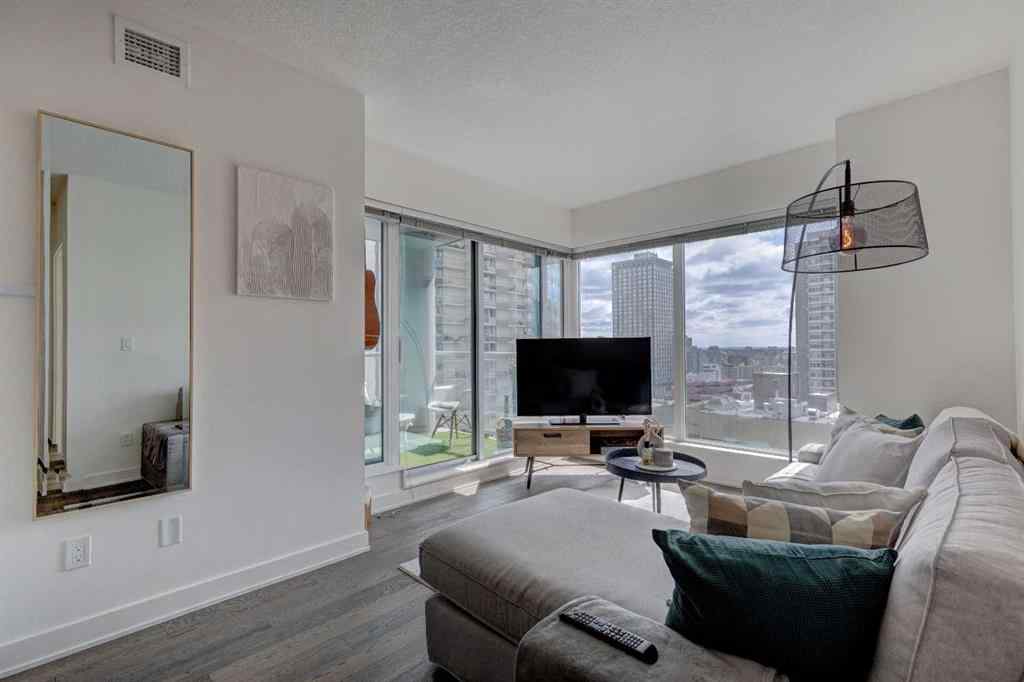 MLS® A2265449 - Unit #2108 930 6 Avenue SW in Downtown Commercial Core Calgary, Residential