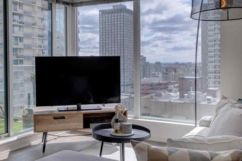 MLS® A2265449 - Unit #2108 930 6 Avenue SW in Downtown Commercial Core Calgary, Residential