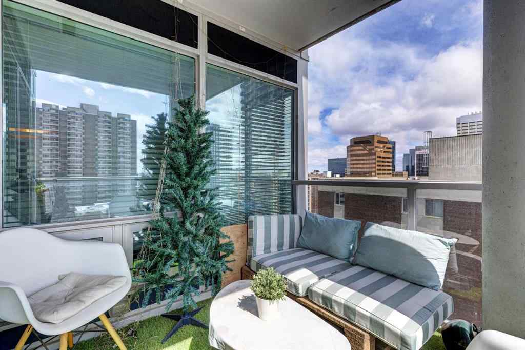 MLS® A2265449 - Unit #2108 930 6 Avenue SW in Downtown Commercial Core Calgary, Residential