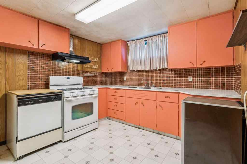 MLS® A2265451 - 5307 7 Avenue SW in Westgate Calgary, Residential