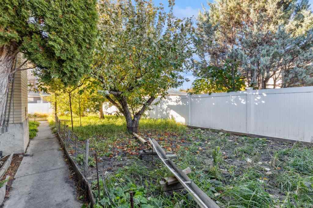 MLS® A2265451 - 5307 7 Avenue SW in Westgate Calgary, Residential