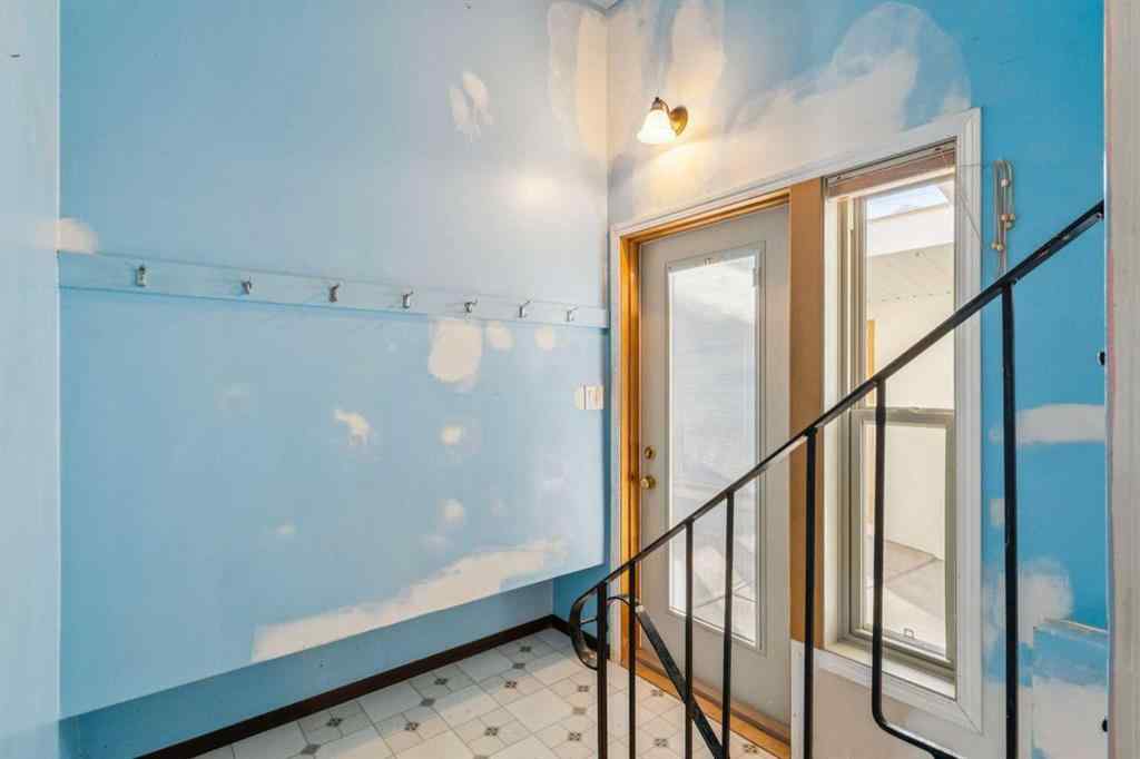 MLS® A2265451 - 5307 7 Avenue SW in Westgate Calgary, Residential